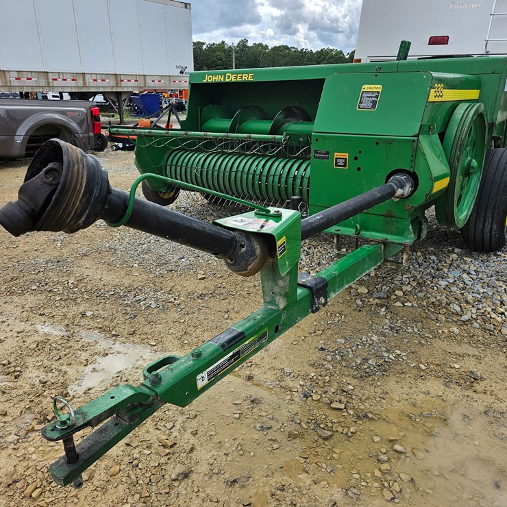 JOHN DEERE 338