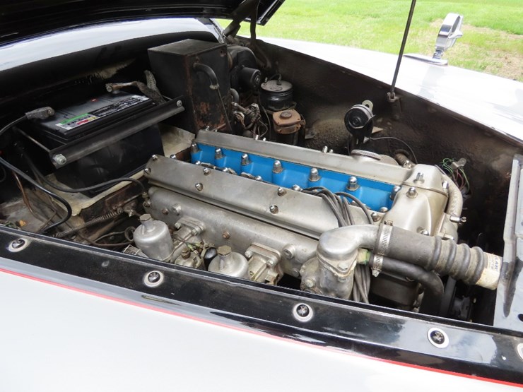 1960-jaguar-mark-ix-image-15