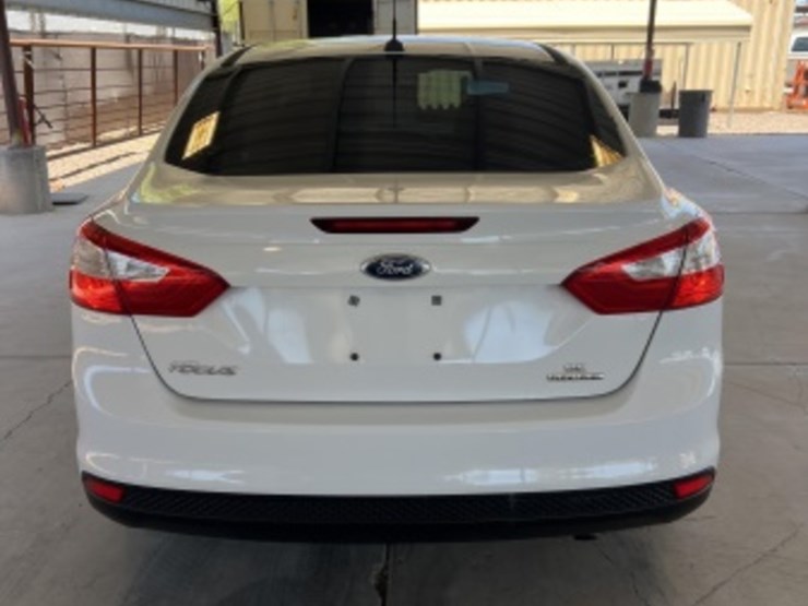 2014-ford-focus-se-sdn-image-6