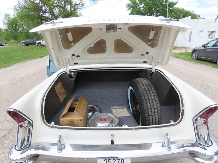 1956-buick-roadmaster-image-13