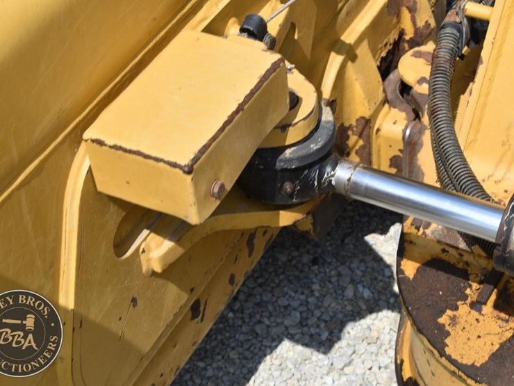 2019-caterpillar-d5k-lgp-image-39