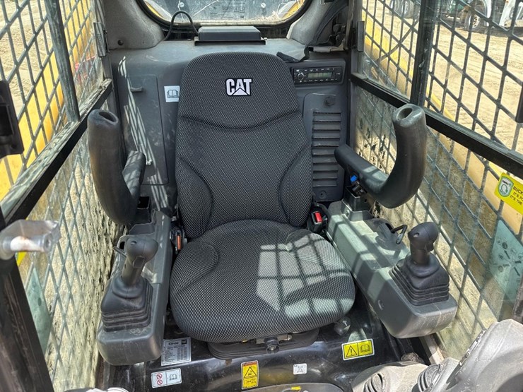 2021-caterpillar-299d3-xe-image-26