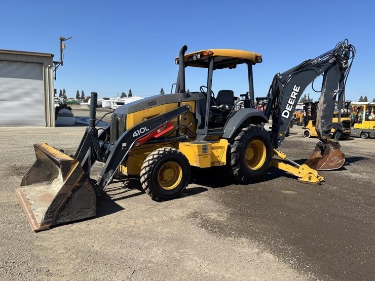 2020-deere-410l-image-1