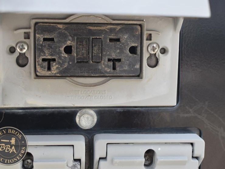 2019-allmand-bros-night-lite-v-series-image-31
