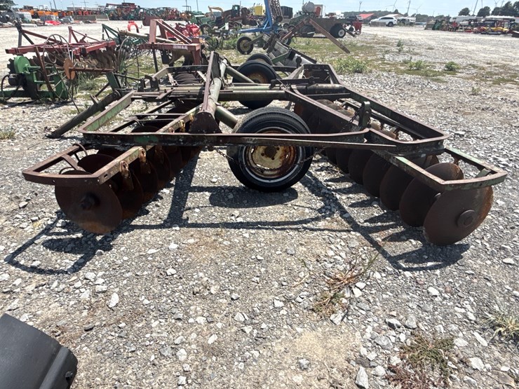 john-deere-10-image-5