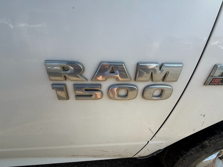2015-dodge-ram-1500-image-24