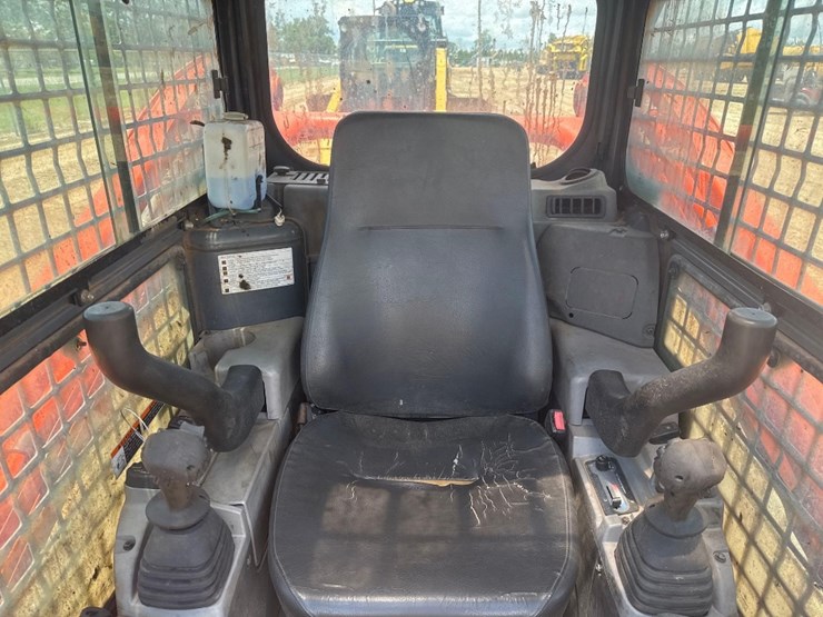 kubota-svl75-2-image-21