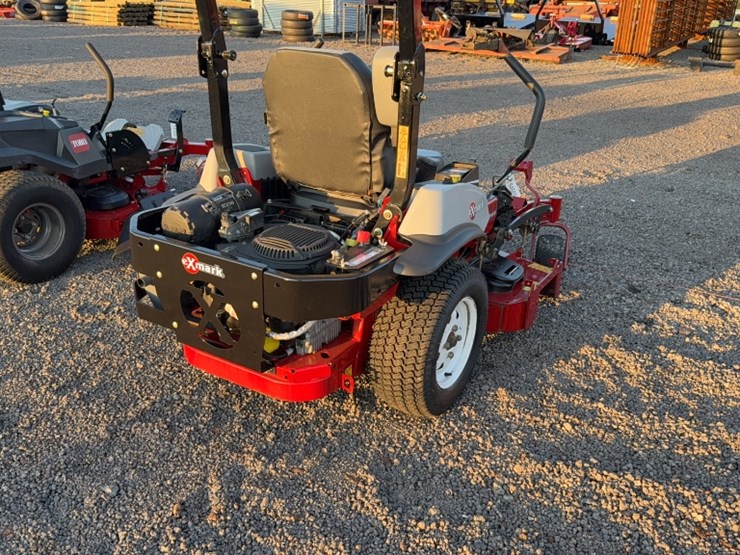 #3087-•-exmark-lazer-z-x-series-zero-turn-mower-image-9