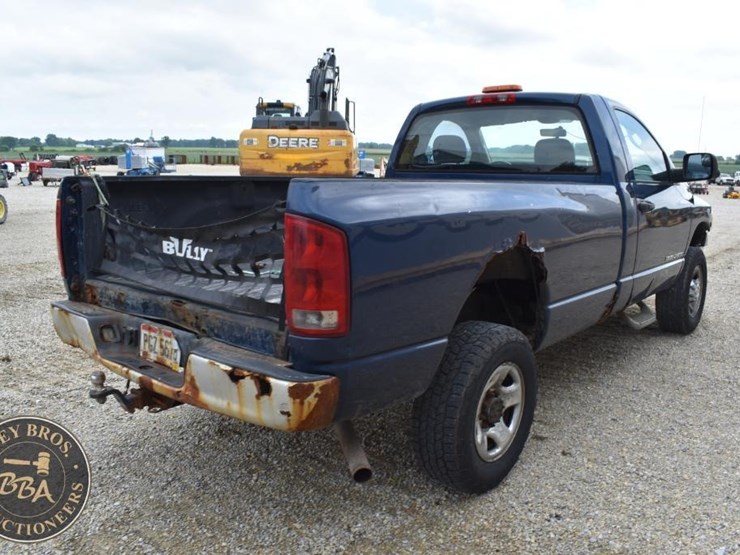 2005-dodge-2500-image-9