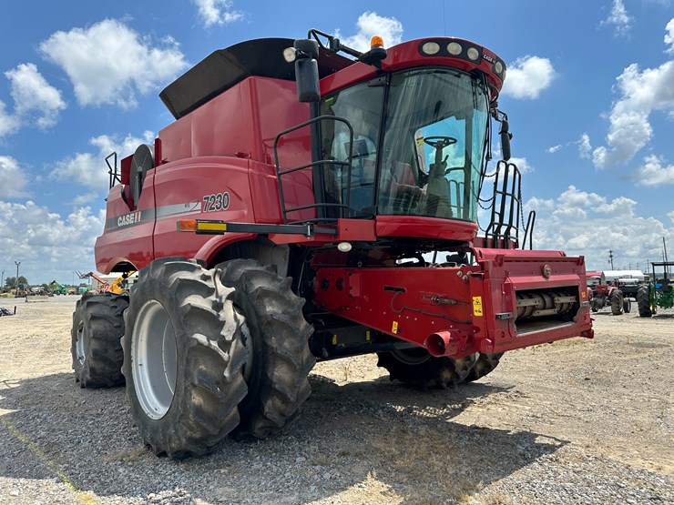 2012-case-ih-7230-image-2