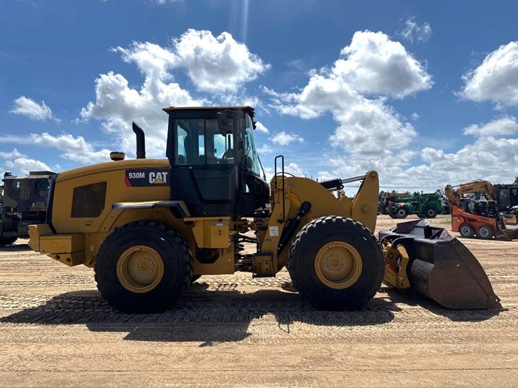 2019-caterpillar-930m-image-5