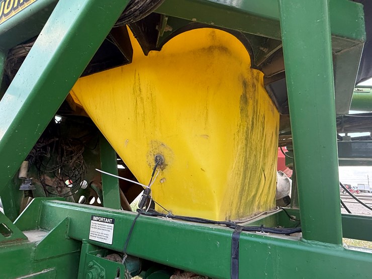 john-deere-1900-image-15
