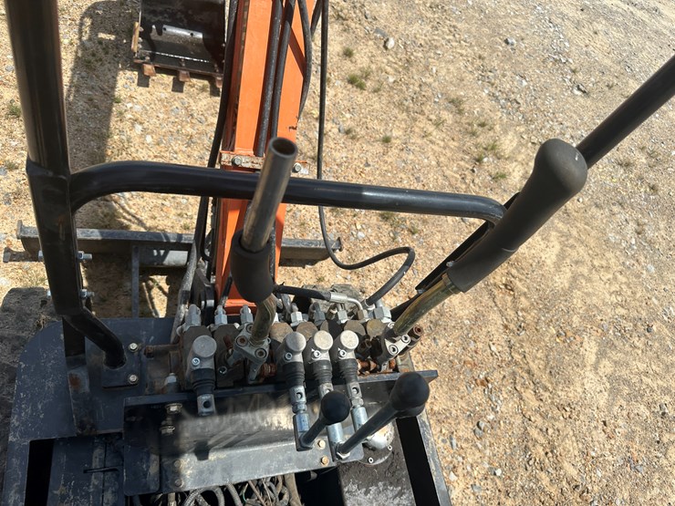 #81-•-agt-q12-mini-excavator-inv#:-25205-image-38