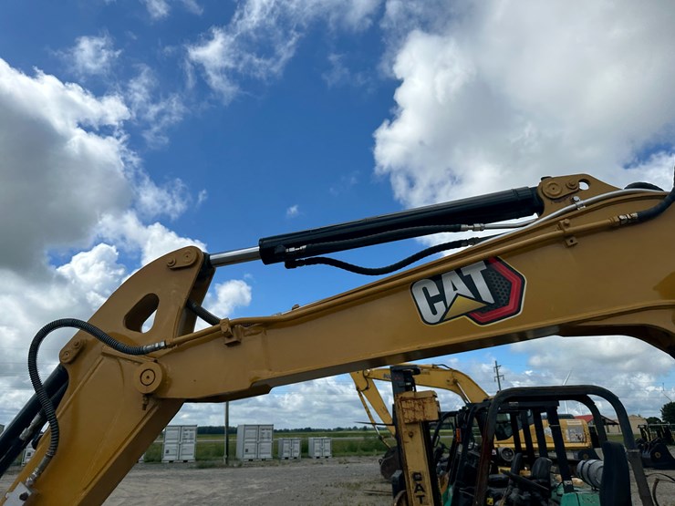 2015-caterpillar-306e-image-24