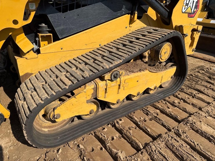 2022-caterpillar-259d3-image-9