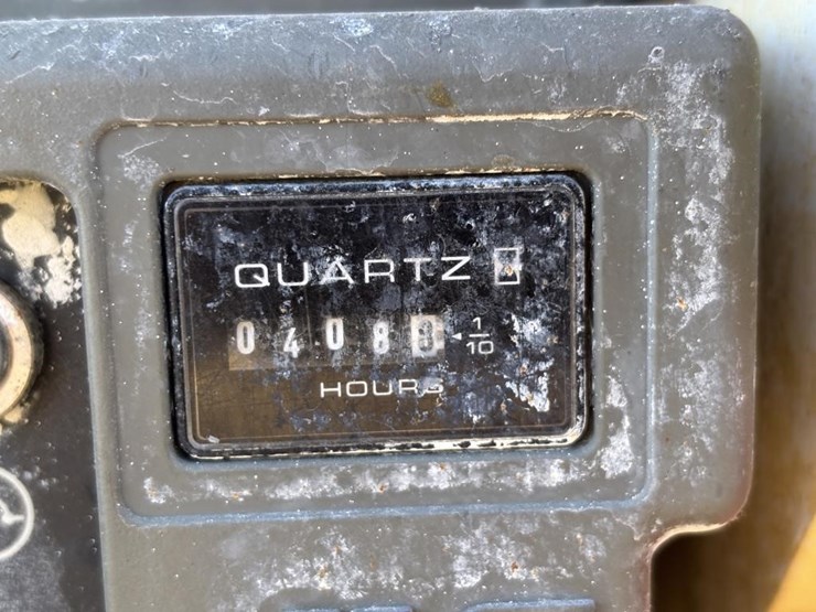 2015-jlg-1930es-image-12