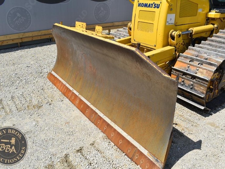 2014-komatsu-d51exi-22-image-29