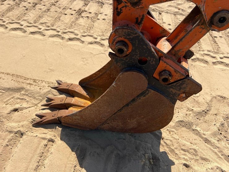 2021-hitachi-zaxis-35u-excavator-image-10
