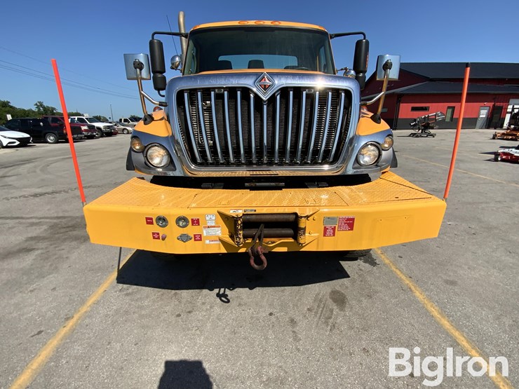 2010-international-workstar-7300-image-10