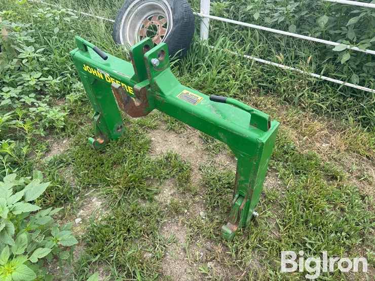 john-deere-3-pt-fast-hitch-image-1