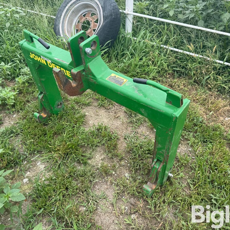 JOHN DEERE 5085M