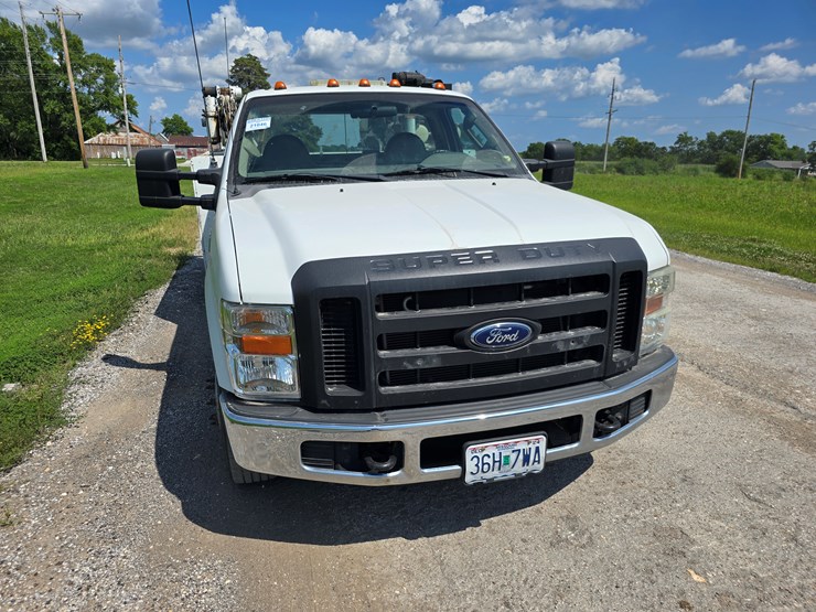 2008-ford-f350-image-51