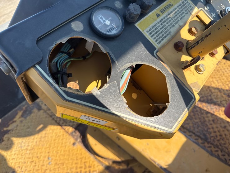 caterpillar-ps-150b-image-19