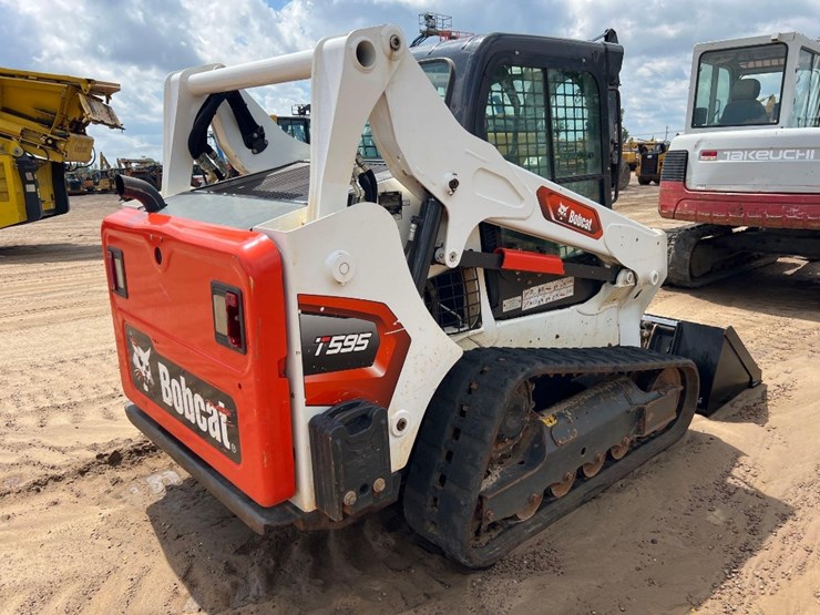 2022-bobcat-t595-image-4