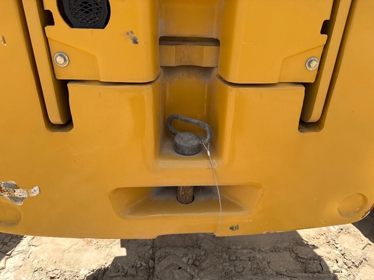 2020-caterpillar-tl1255d-image-14