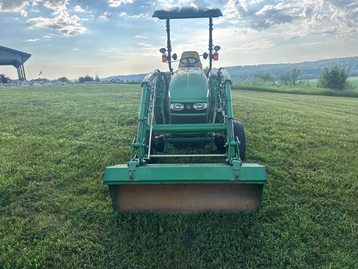 2005-john-deere-3720-image-8