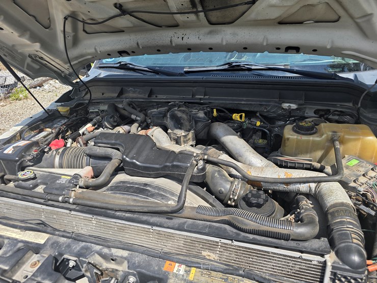 2011-ford-f550-image-60