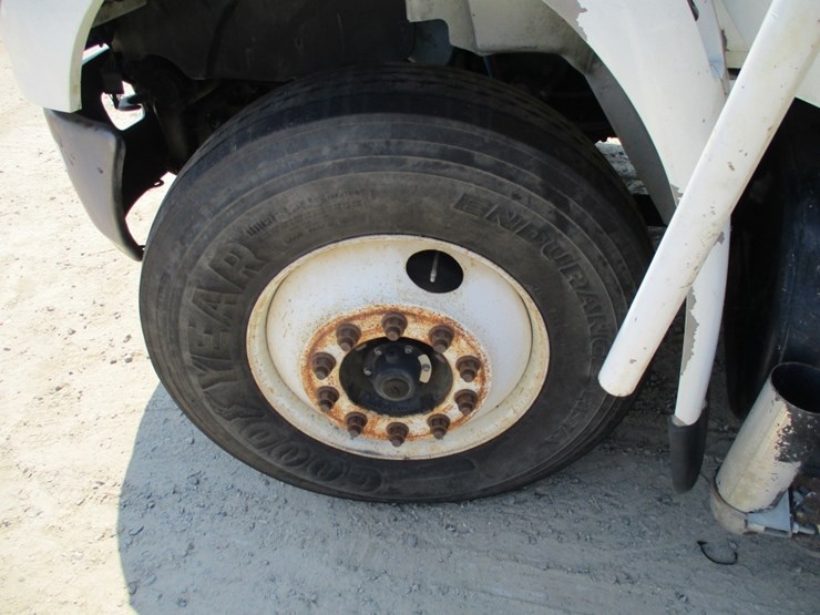 2005-international-durastar-4400-image-16