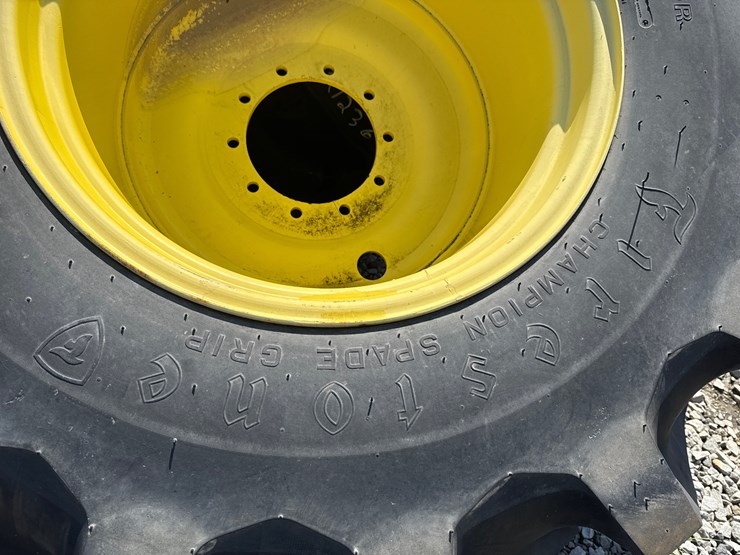 john-deere-10-image-6