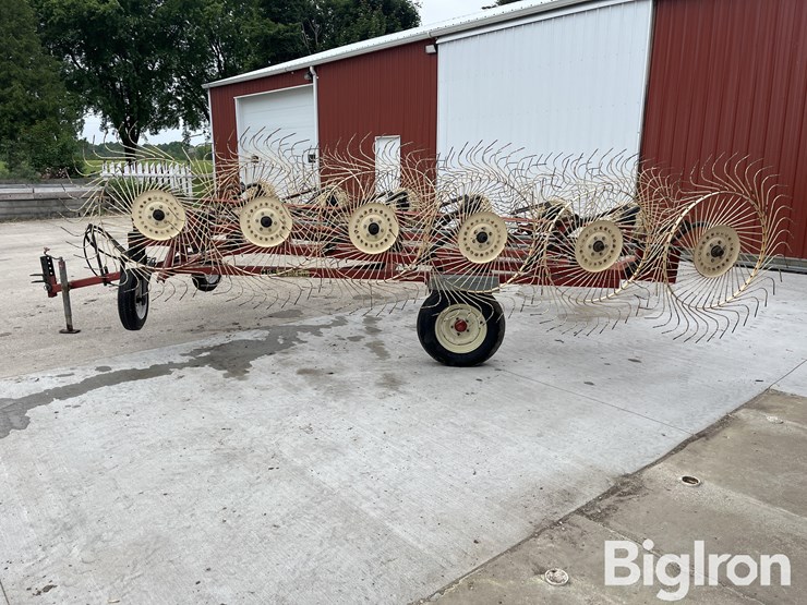 h&s-bifold12hyd-12-wheel-double-wheel-rake-image-8