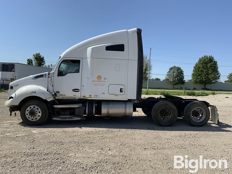 2017-kenworth-t680-image-8