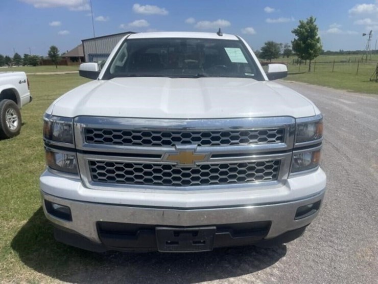 2015-chevrolet-silverado-1500-lt-image-3