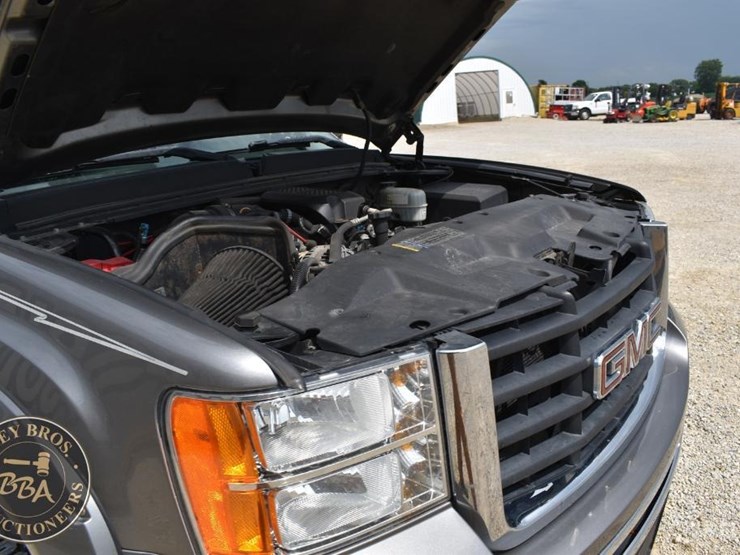 2007-gmc-sierra-2500-image-66