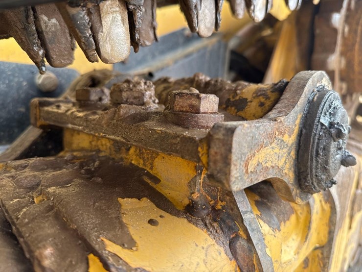 2018-caterpillar-239d-image-10