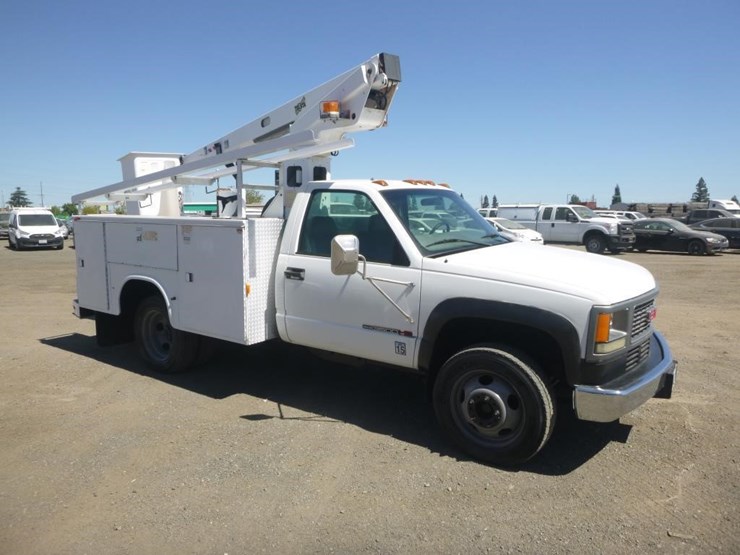 2000-gmc-3500-image-2