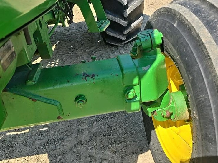 2015-john-deere-5065e-image-52