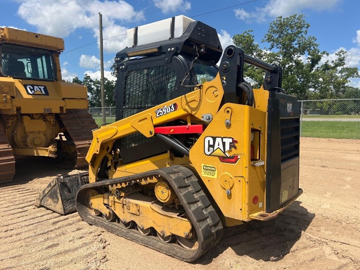 2021-caterpillar-259d3-image-2