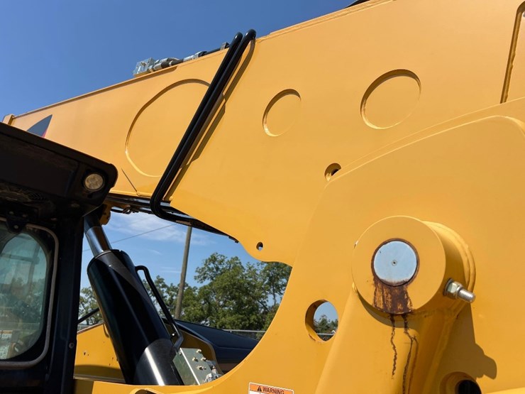 2020-caterpillar-tl1255d-image-19