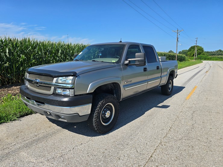 2003-chevrolet-2500-image-3
