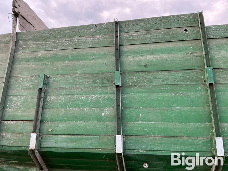 farmhand-forage-wagon-image-15