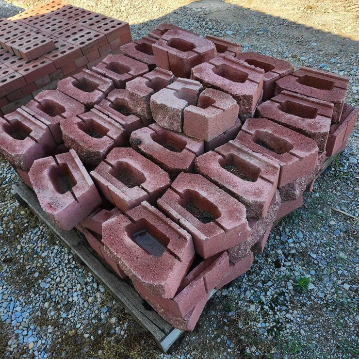 90 retaining wall bricks