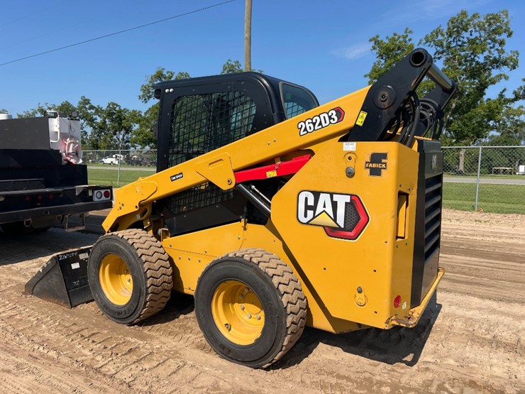 2019-caterpillar-262d3-image-2