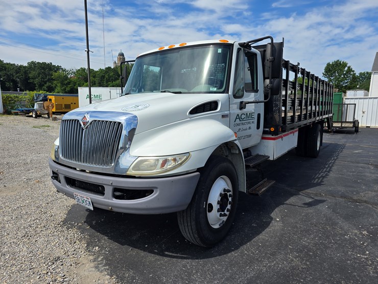 2012-international-durastar-4300-image-1