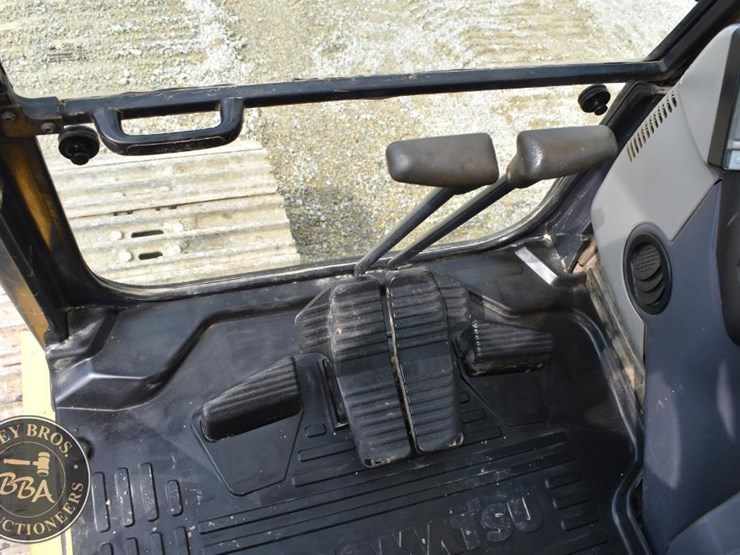 2015-komatsu-pc360-lc-11-image-73