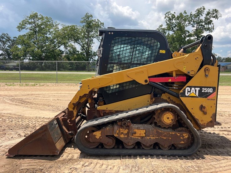 2016-caterpillar-259d-image-1
