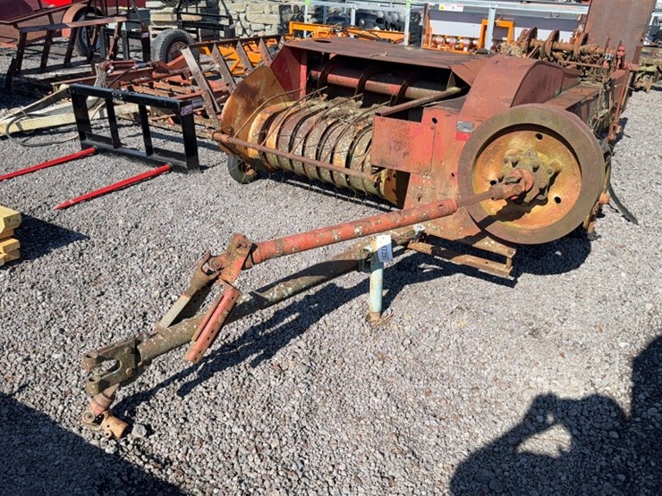 3593-new-holland-66-image-1